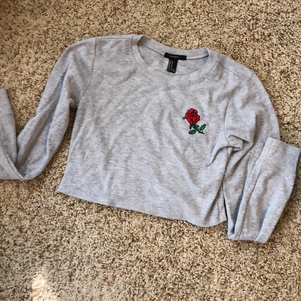 ❤️4/$10 Forever 21 Crying Rose Crop Top